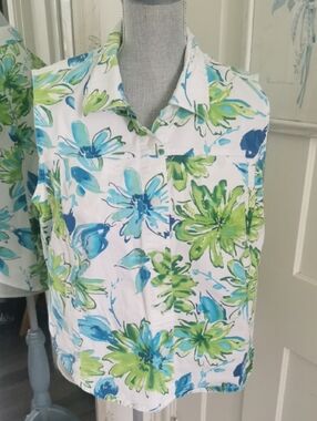 Vintage Sleeveless Summer Floral Cotton Blouse Cottagecore. Size L/ XL